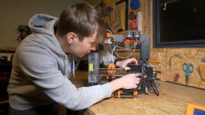 Read more about the article Kiedy drukarka 3D z OLX nie działa… ale Ty wiesz, co z tym zrobić. Naprawa drukarki 3D z kanałem Proste Części