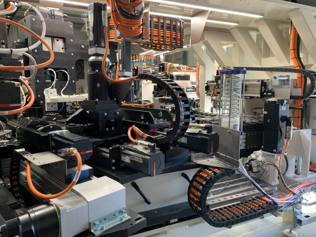 Przewody odporne na temperaturę - testy przewodów chainflex w e-prowadniku