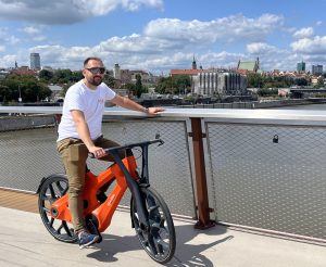 Read more about the article igus:bike – Warszawa na dwóch kołach. Nowoczesność, historia i rower przyszłości